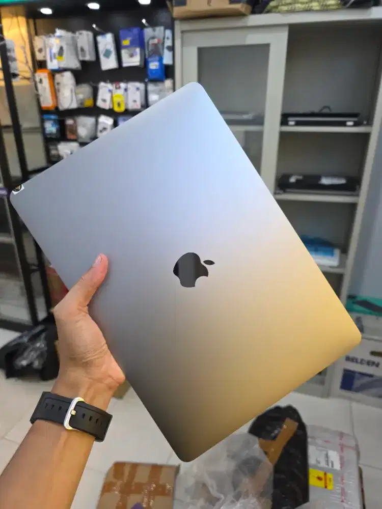Macbook pro 2020 M1