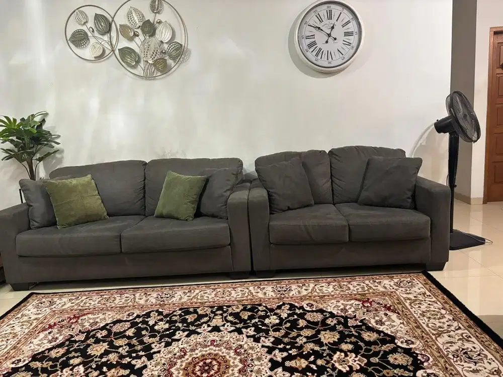 dijual sofa bagus merk bavello