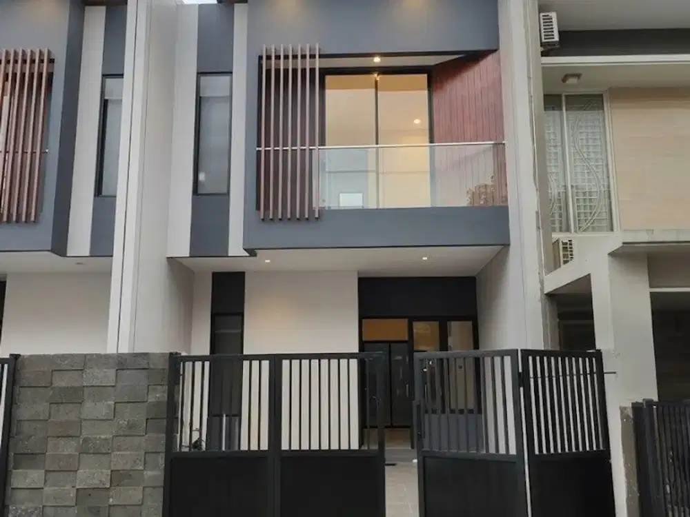 Mulyosari Minimalis 2 Lantai, Carport 2 Mobil, Dekat Kampus ITS, UNAIR