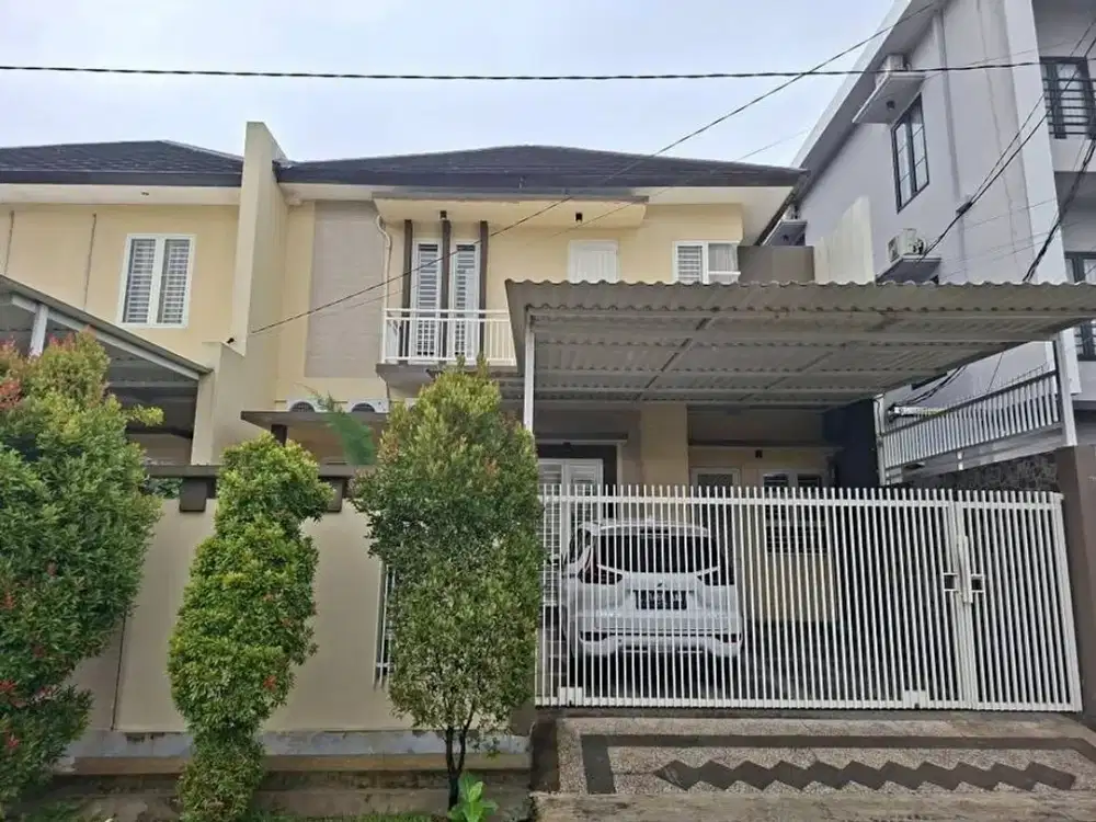 Rumah Second Terawat Klampis Aji Strategis Dekat Kampus Narotama