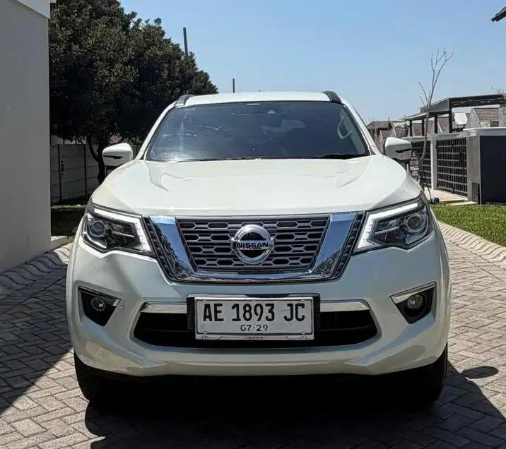 NISSAN TERRA 2.5 VL DIESEL 2018 MATIC LOW KM 85rb PAJAK BLN 7/2027 GAS