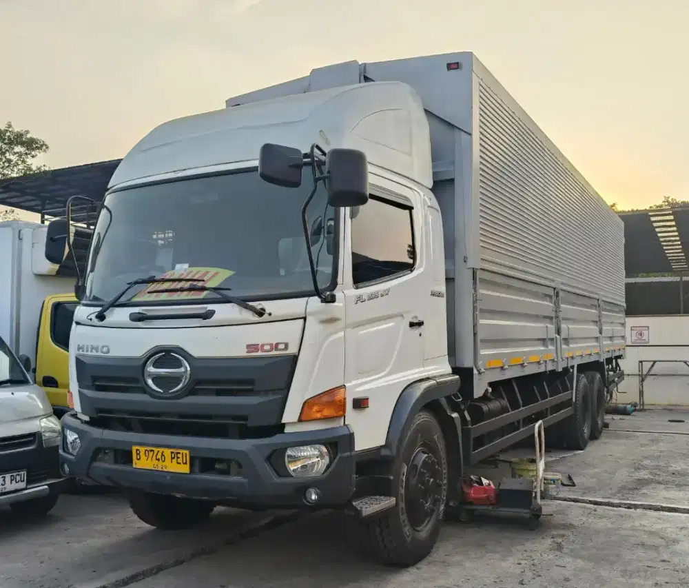 Wingbox BARU+banBARU Hino Tronton 6x2 FL235JW 2018 wing box FL 235 JW