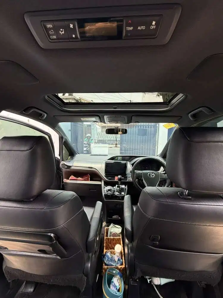 Toyota Voxy 2019 Bensin
