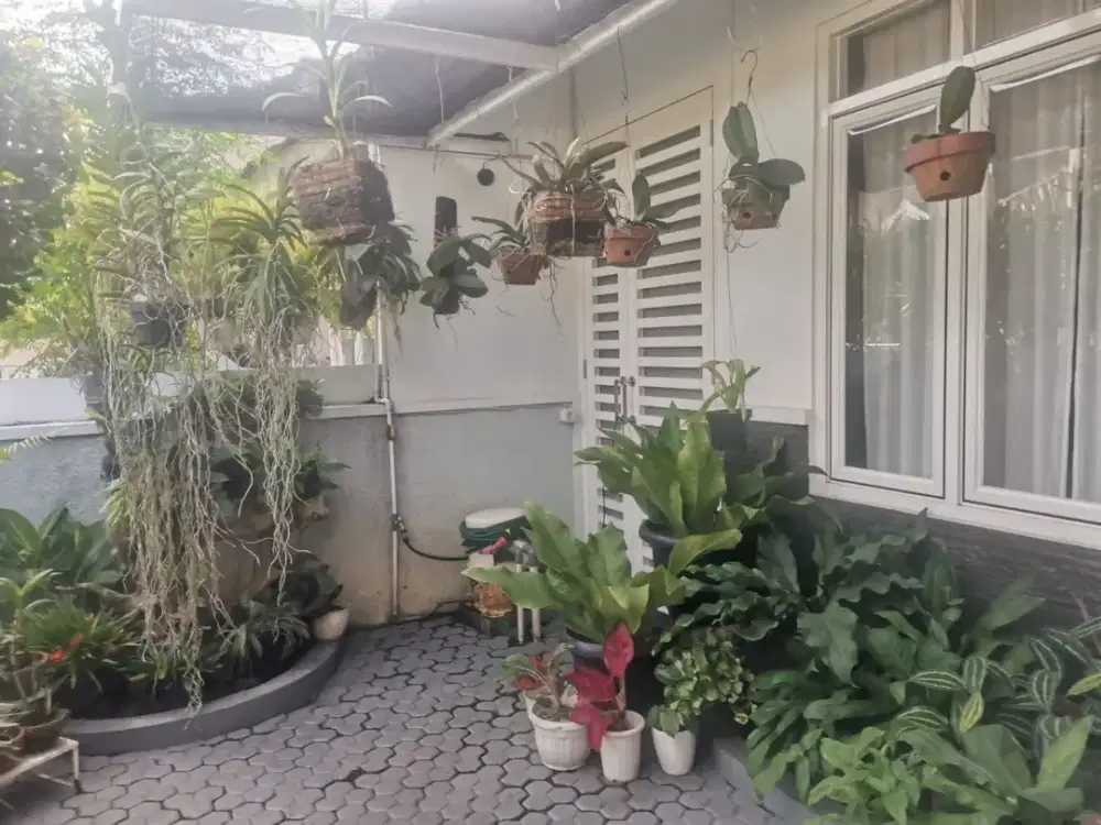 Rumah Rapi dan Terawat 2 Lantai SHM di Pondok Kelapa Jakarta Timur