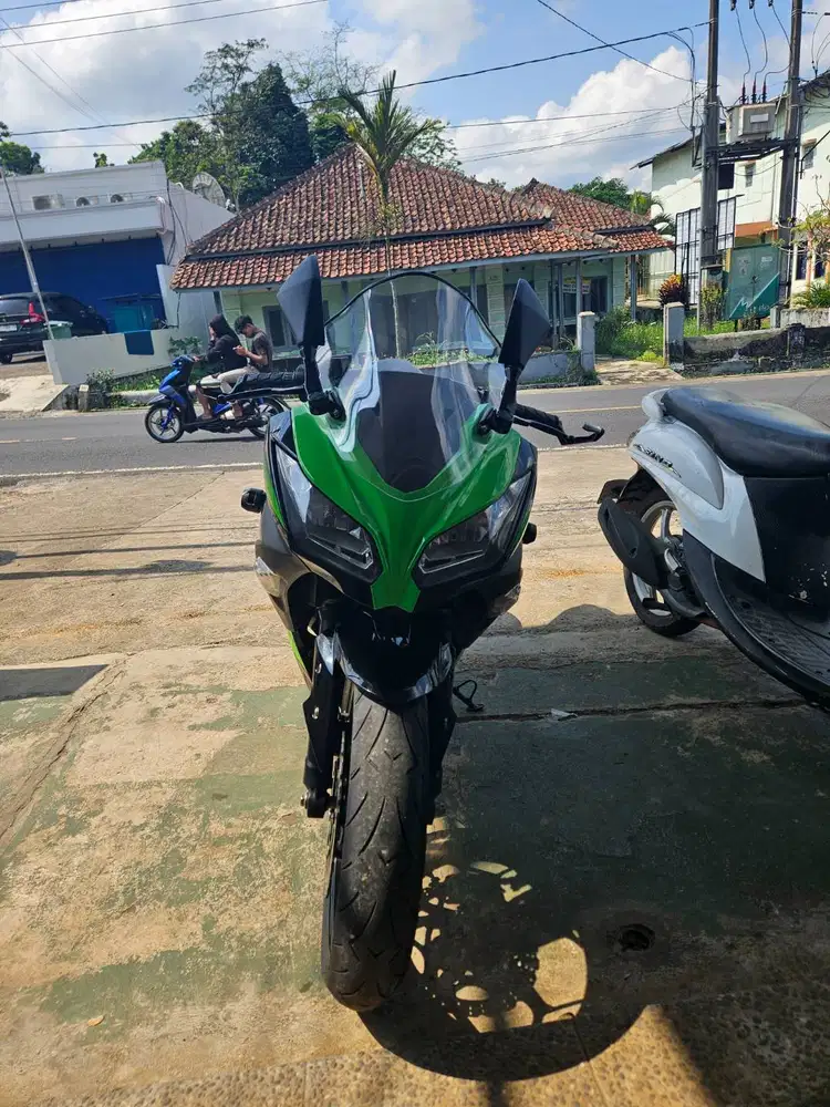 Kawasaki Ninja 250 fi 2016 KRT Edition