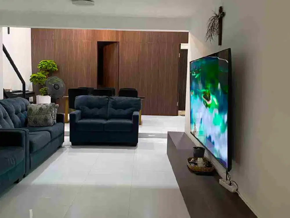 rumah lux kav dki meruya lt 200 kembangan