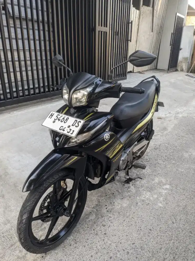Jupiter Z1 2016 Hitam Metalik Cw Mesin Topp