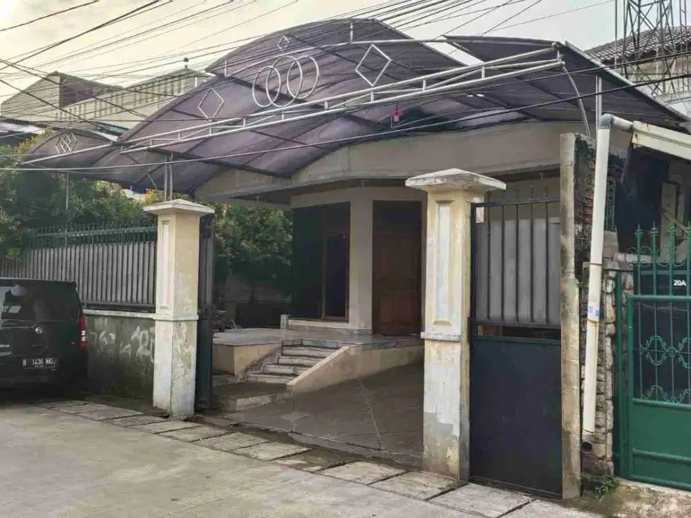 JUAL RUMAH GANDARIA UTARA KEBAYORAN BARU JAKARTA SELATAN