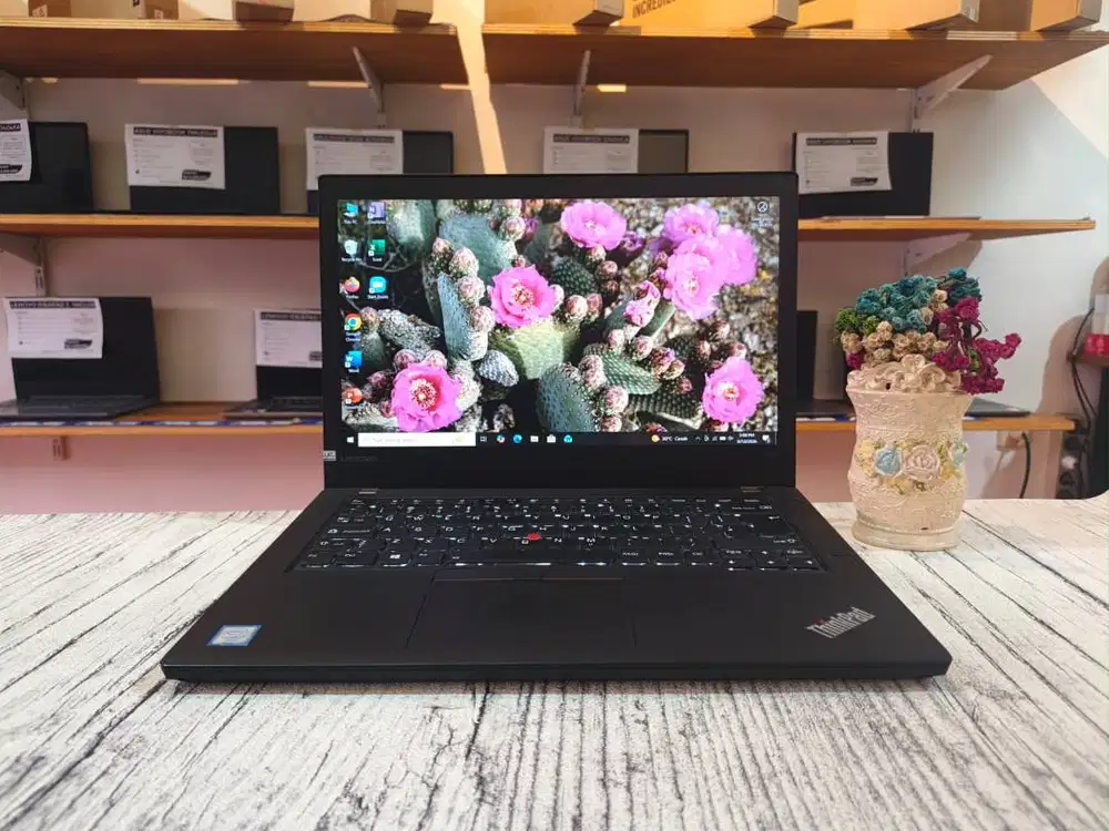 Laptop LENOVO THINKPAD T470 Intel Core i7-6600U Ram 8GB