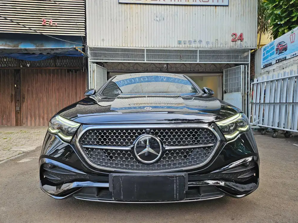 10 rb km E 300 amg line 2025 nik 2024 hitam mercy e300 black w214 mbux