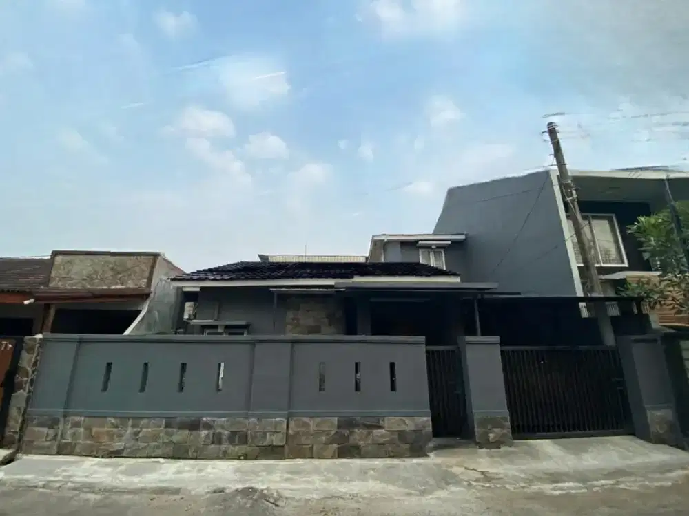 Rumah SHM Hadap Timur Full Granite Bebas Banjir deket Green Wich BSD dan Vireya BSD