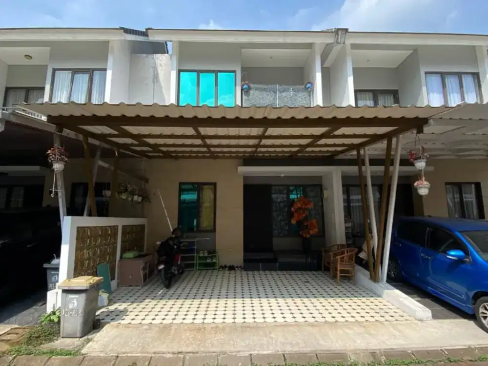 RUMAH BAGUS JUAL RUGI DALAM KOMPLEK STRATEGIS di KRANGGAN CIBUBUR