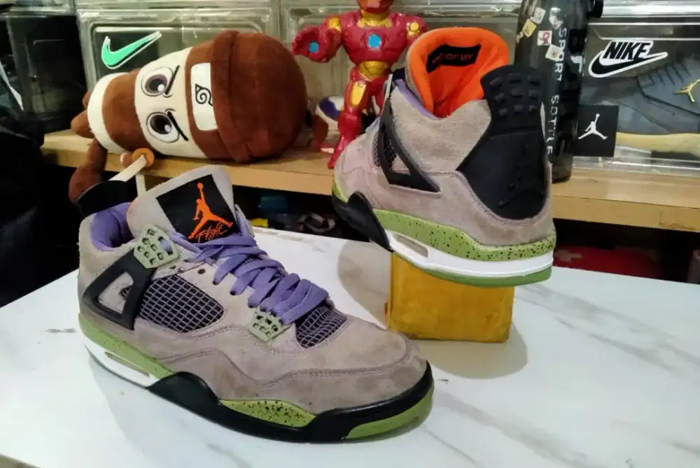 Sepatu Basket Nike Jordan Retro 4 size 45