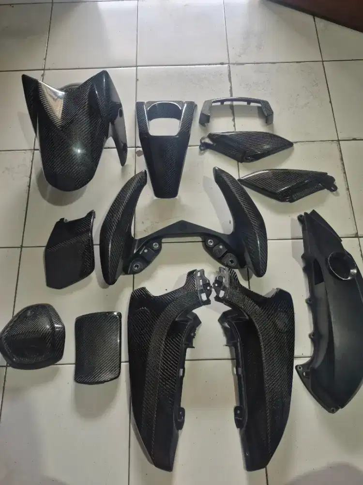 Carbon Kevlar All New Nmax (bahan ori yamaha di LELANG)
