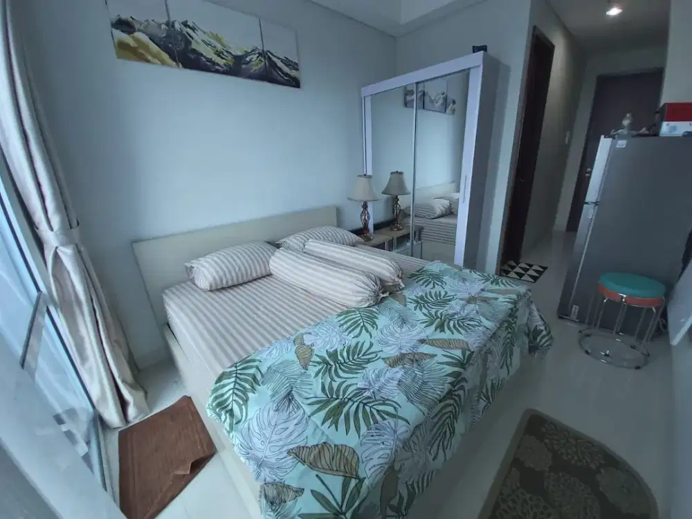 Aesthetic & Cozy Studio 21 – Puri Mansion, Fully Furnished