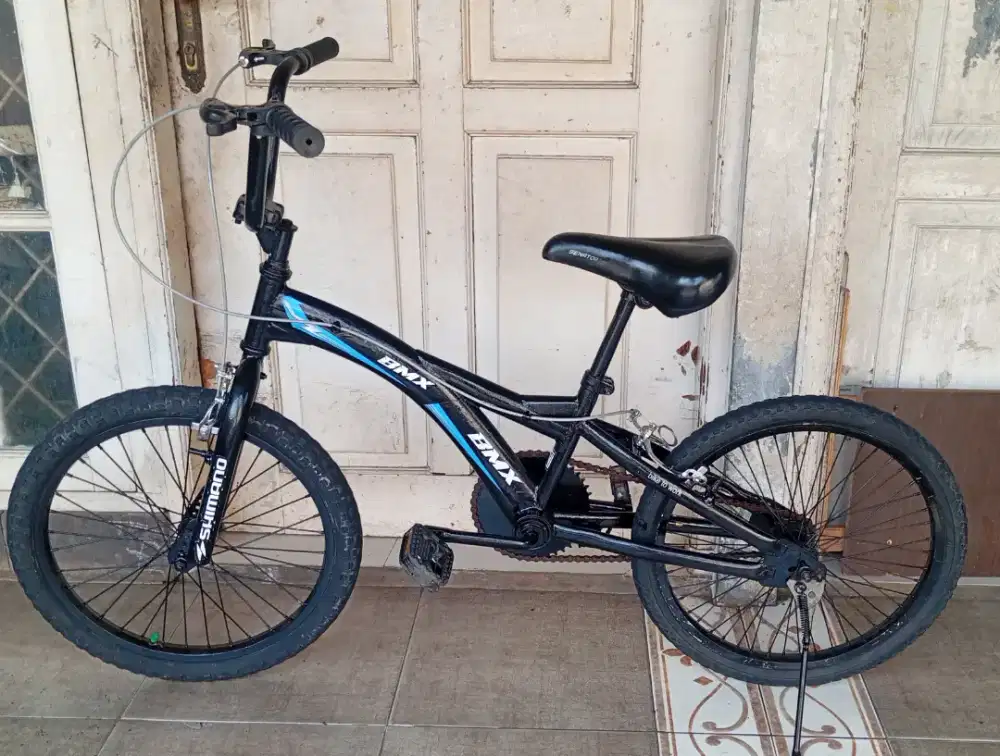 Sepeda BMX ukuran 20 kondisi normal