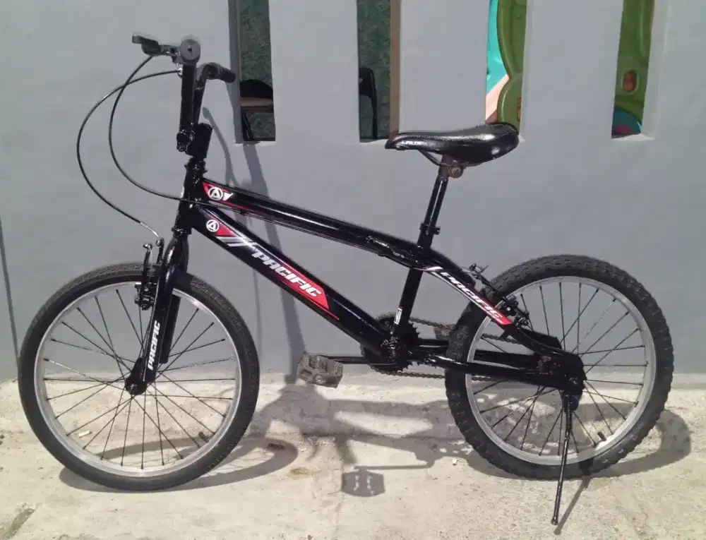 Sepeda BMX ukuran 20 kondisi normal