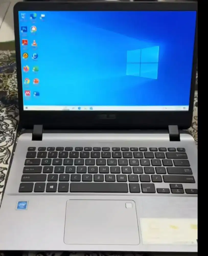 Jual Cepat.Laptop Asus 1.650.000 type N4000 Nego.Minat Chat Me.