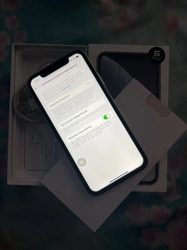 Iphone xr 128gb likenew