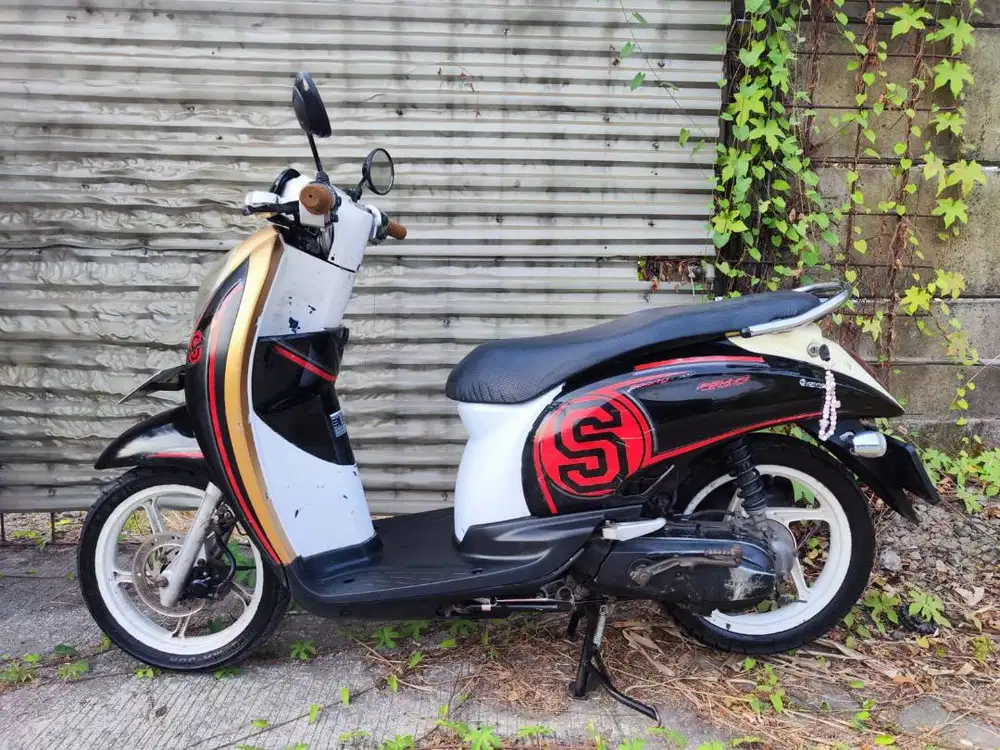 Honda Scoopy tahun 2012
