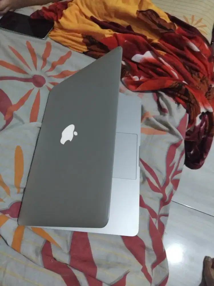 Lcd bagin atas macbook retina