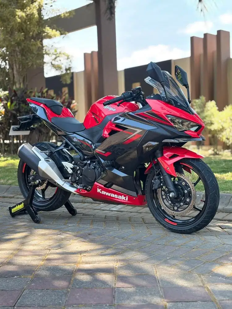 Kawasaki Ninja 250 MDP ABS Keyless thn 2019 Odo 8rb Koko Motor