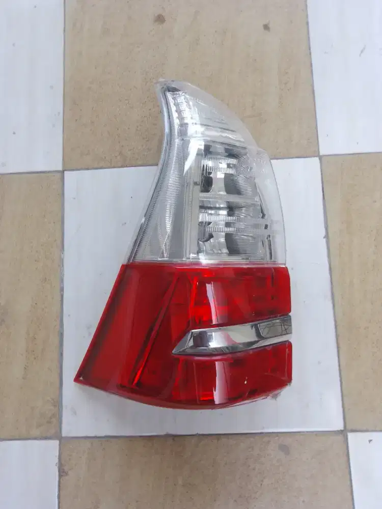 Mika kaca stoplamp Avanza 2020