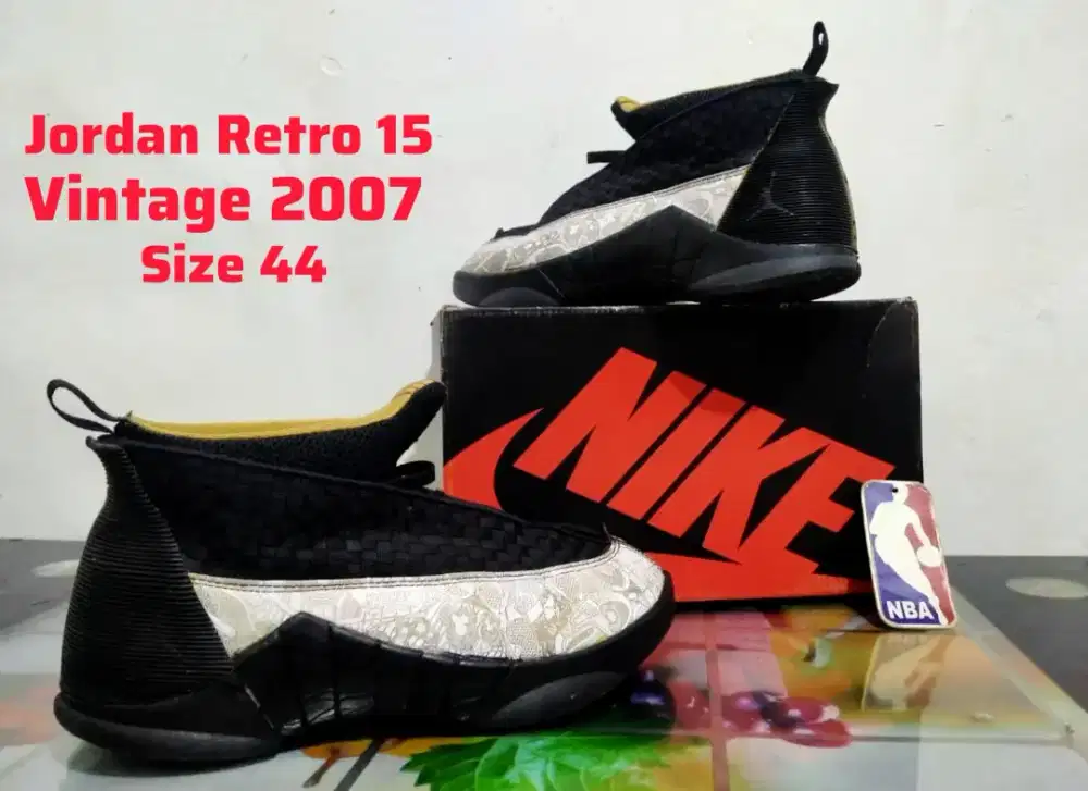 Sepatu Basket Nike Jordan Retro 15 Vintage