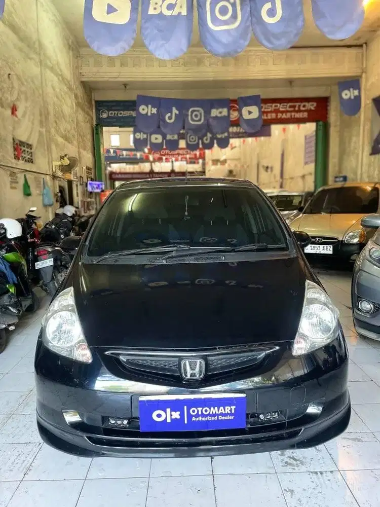 HONDA 2005 JAZZ I-DSI 1.5 AT HITAM KALENG OTOMART 286