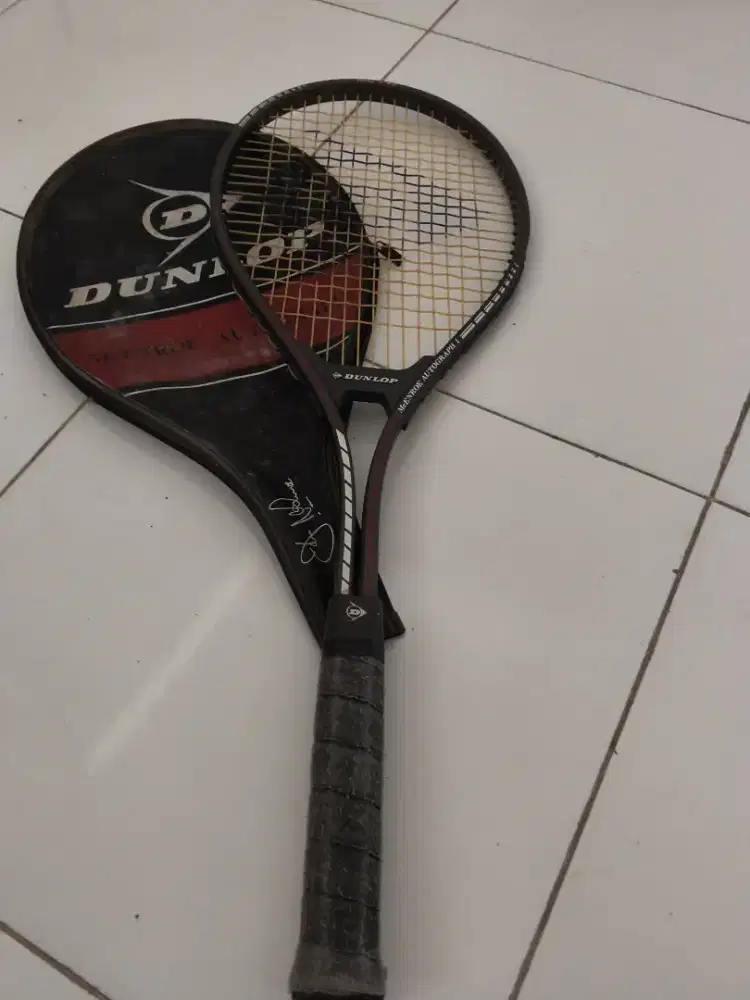 Dijual raket tenis