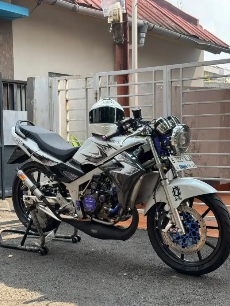 Kawasaki ninja R 2013