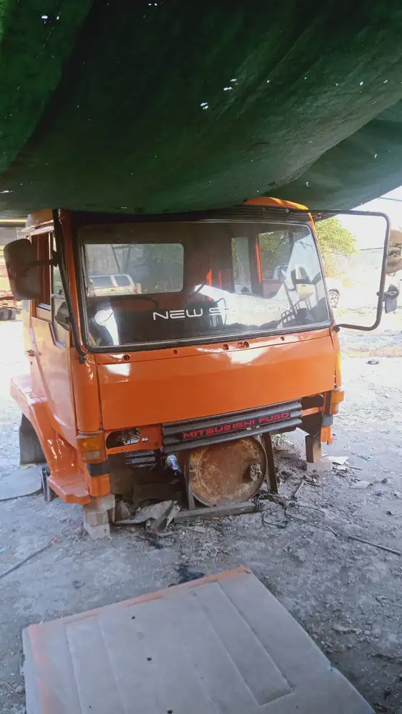 Kabin mitsubishi fuso
