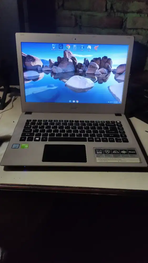 Laptop Acer Aspire E5-474G