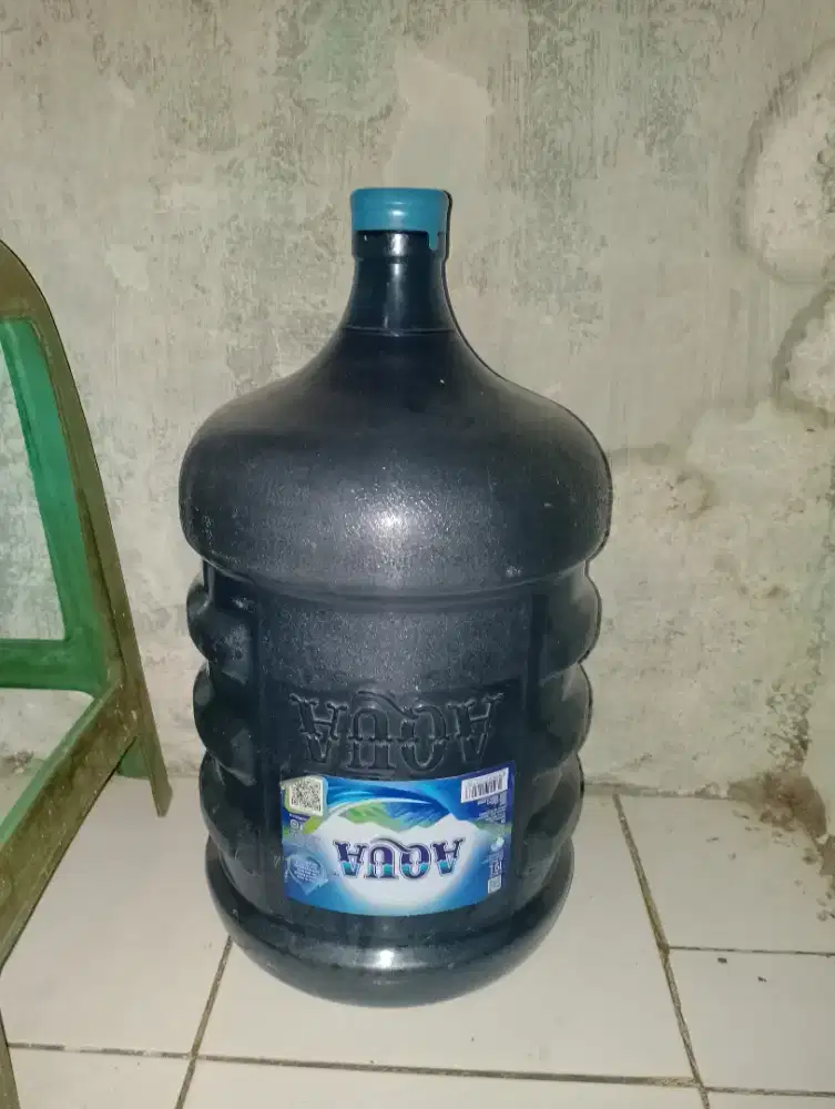 Dijual cepat galon Aqua