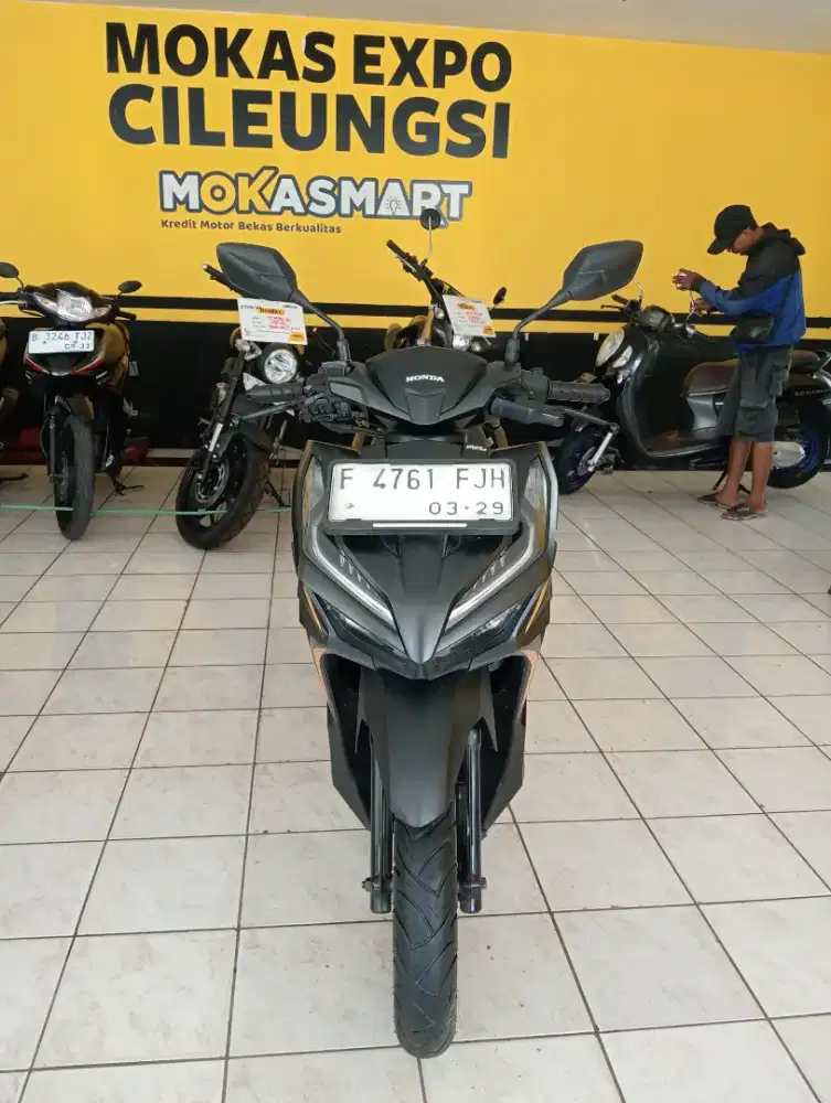 Dijual motor Honda Vario 125 cbs iss 2024