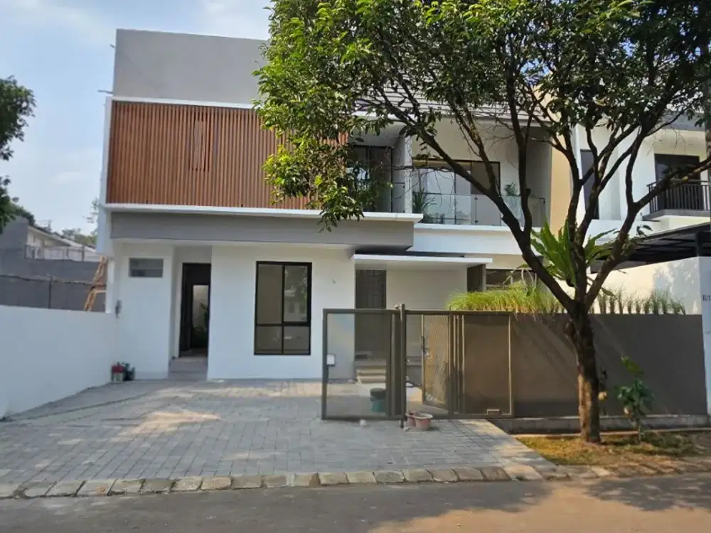 Dijual Rumah Bagus Semi Furnished (Posisi Badan) di BSD City Tangerang