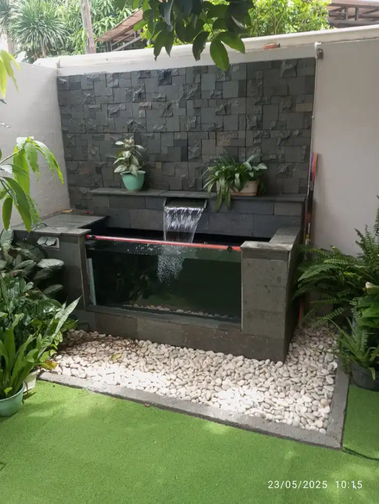 Kolam ikan koi minimalis