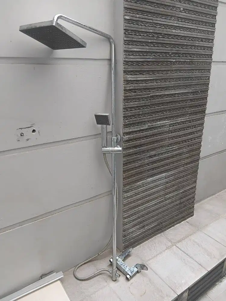 Pagar tangga stainless,shower dan kran stainless