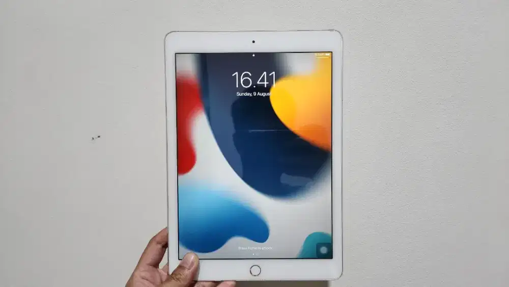 iPad Air 2 64GB Silver Ex Inter Mulus - Bonus Case (Siap Pakai)