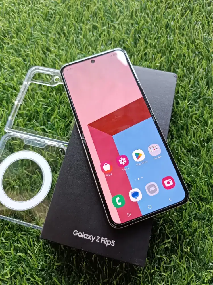 Samsung Z Flip 5 8/256gb Sein LikeNew