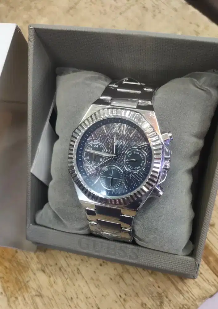 Guess GW 0769 L1