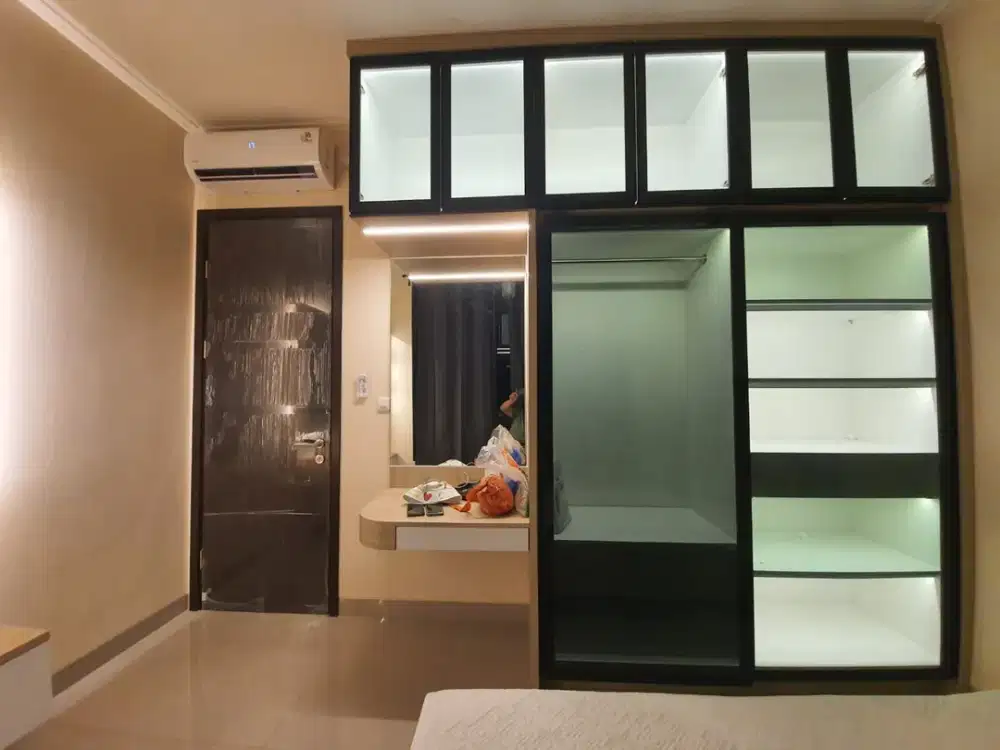 PREMIUM HOUSE 3 LANTAI  GREEN ROYAL – FULLY FURNISHED & COMFORTABLE