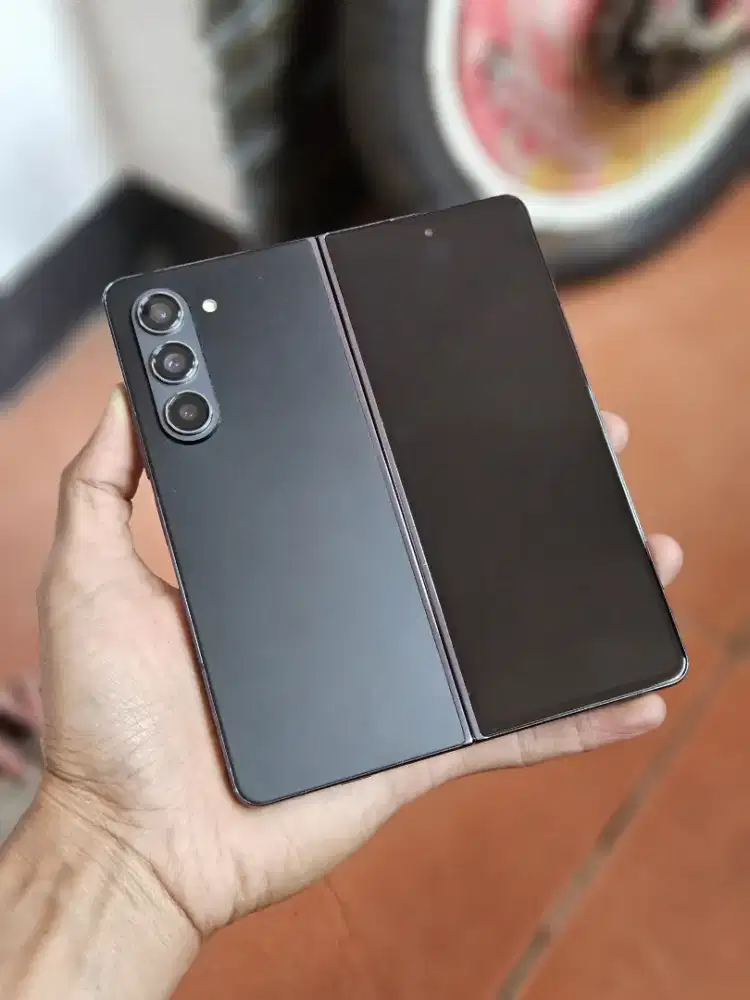 Samsung Z Fold 5 12/512GB Resmi Sein Black Fullset