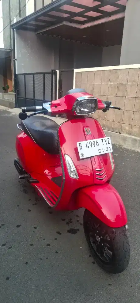 VESPA SPRINT 150 iGET 2017 MERAH – TERAWAT – SIAP PAKAI