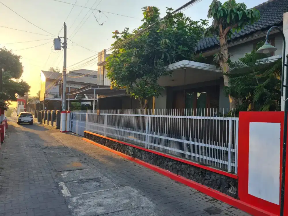 Dekat STPN agraria rumah serta furniture di Banyuraden gamping Sleman