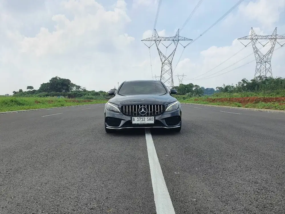 MERCEDES BENZ C200 AMG 2018