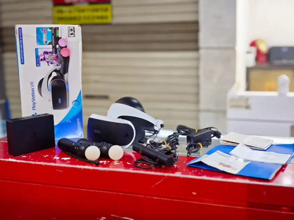 PSVR Gen 2 (PS4) + PS Move Motion Controller Resmi