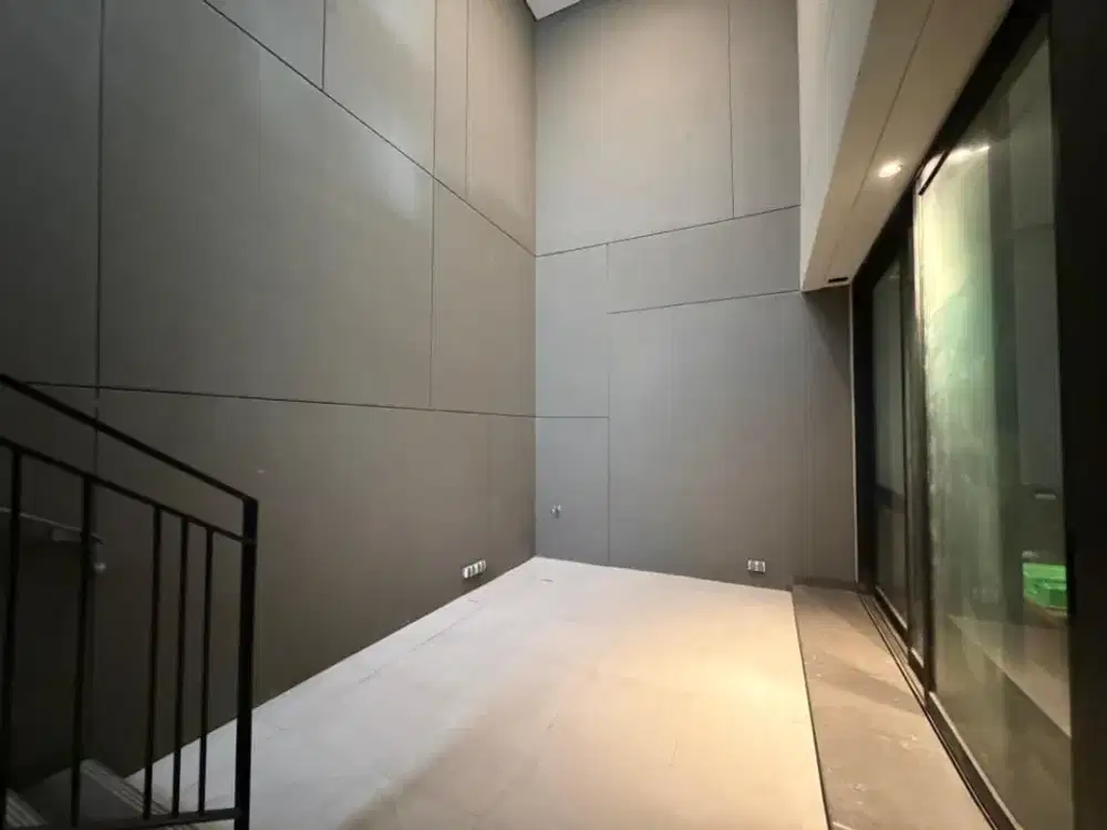 RUMAH MEWAH ADA LIFT + KOLAM KOI Laurel Navapark - BSD