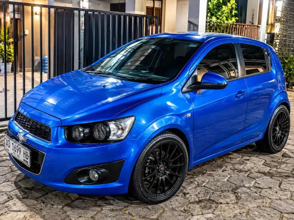 Chevrolet Aveo Sonic LT 2012