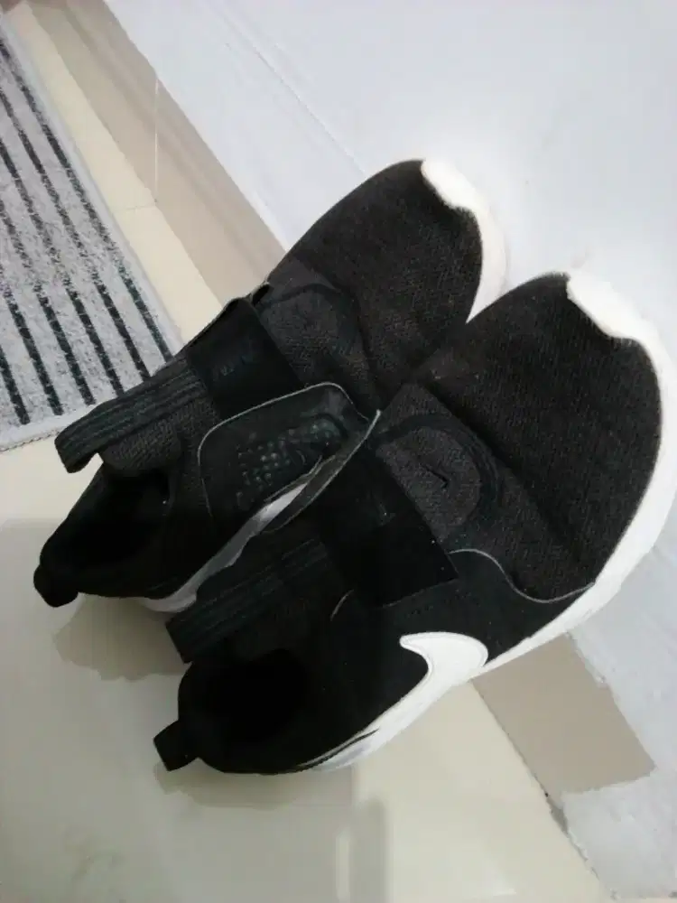 Sepatu Nike 38 hitam